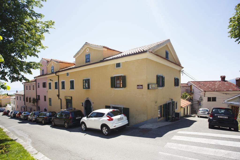 Apartments Villa Kastav In Old Town Center With Sea View And Parking Quarto foto