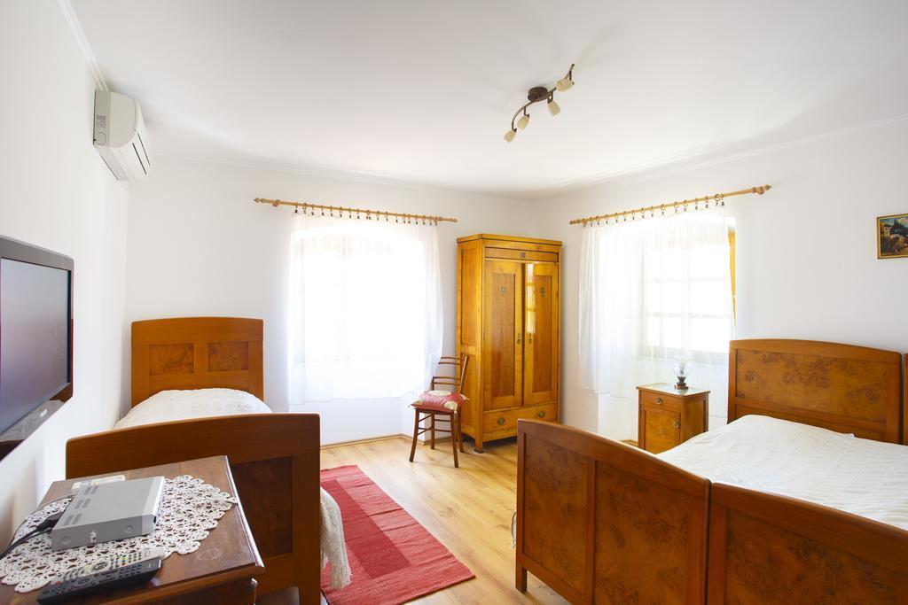 Apartments Villa Kastav In Old Town Center With Sea View And Parking Quarto foto