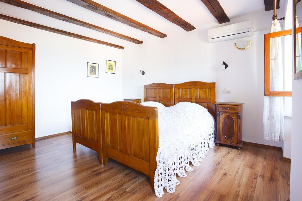 Apartments Villa Kastav In Old Town Center With Sea View And Parking Quarto foto